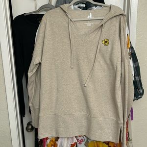 Notre dame college sweater size L